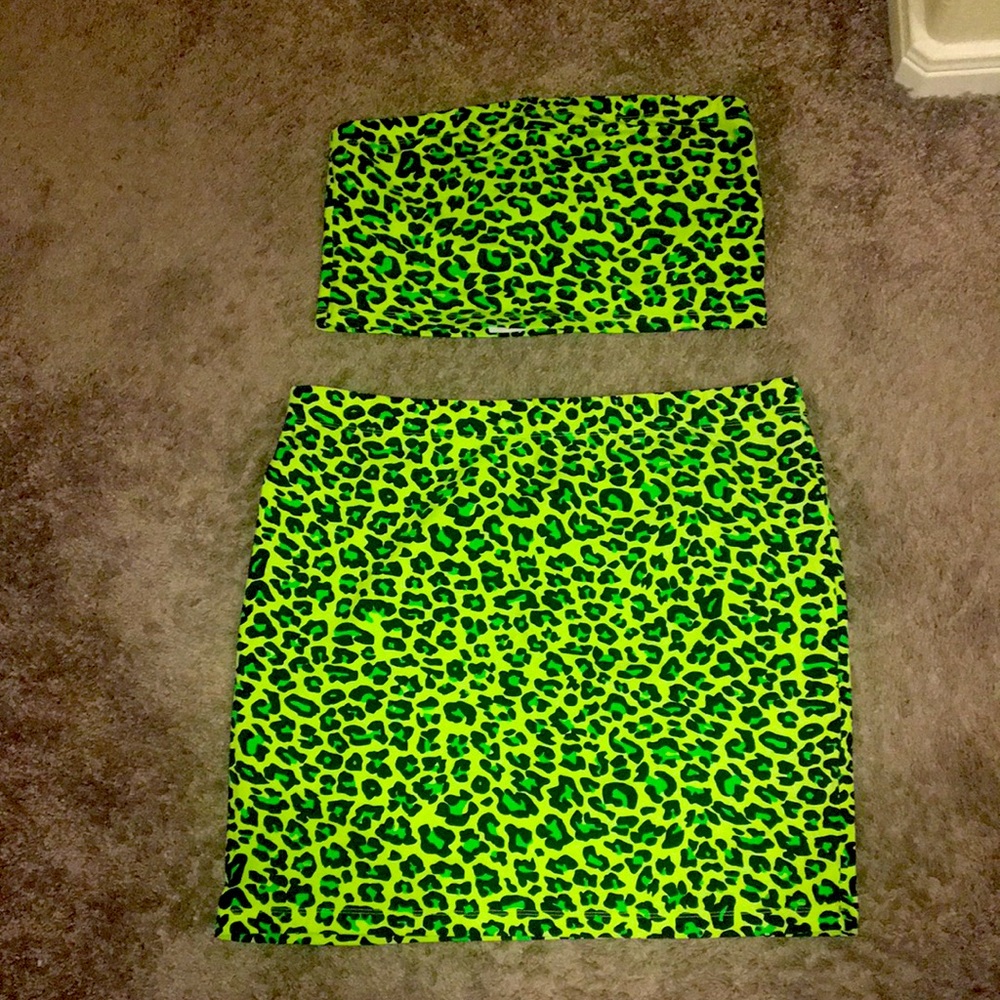 Forever 21 skirt set very cute and retro